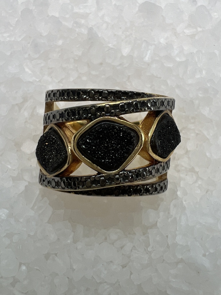 Anillo de acero